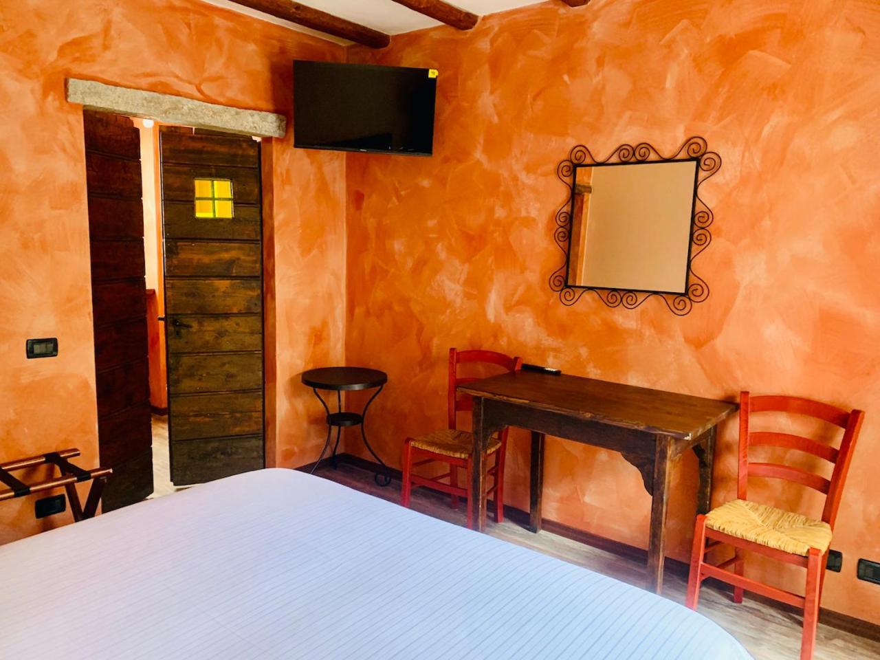 Agriturismo Il Talento Nella Quiete Castiglione d'Intelvi Luaran gambar