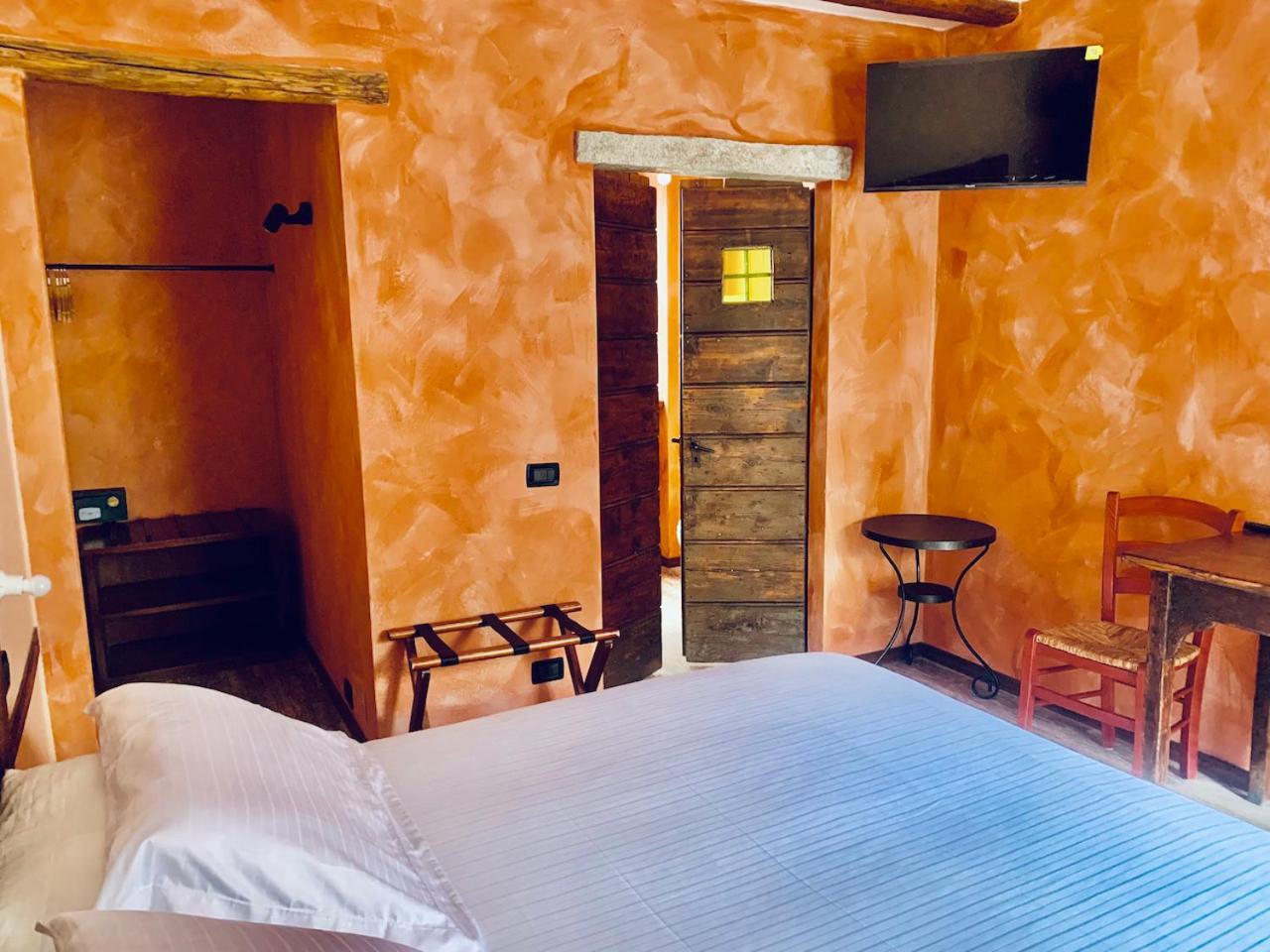 Agriturismo Il Talento Nella Quiete Castiglione d'Intelvi Luaran gambar