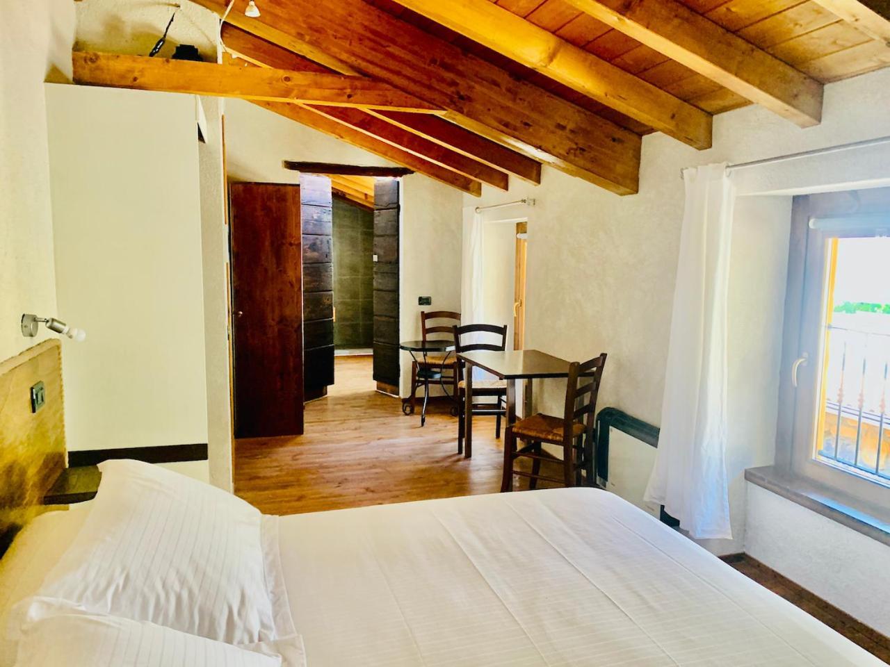 Agriturismo Il Talento Nella Quiete Castiglione d'Intelvi Luaran gambar