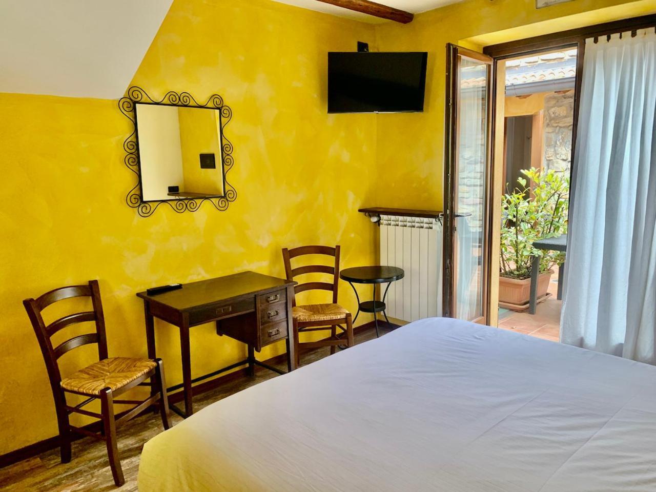 Agriturismo Il Talento Nella Quiete Castiglione d'Intelvi Luaran gambar
