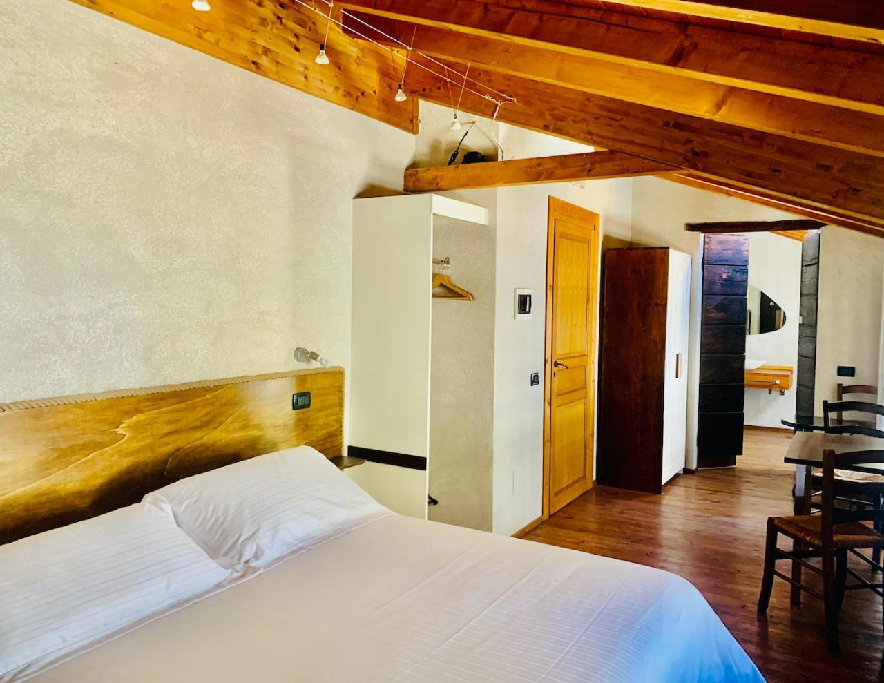 Agriturismo Il Talento Nella Quiete Castiglione d'Intelvi Luaran gambar