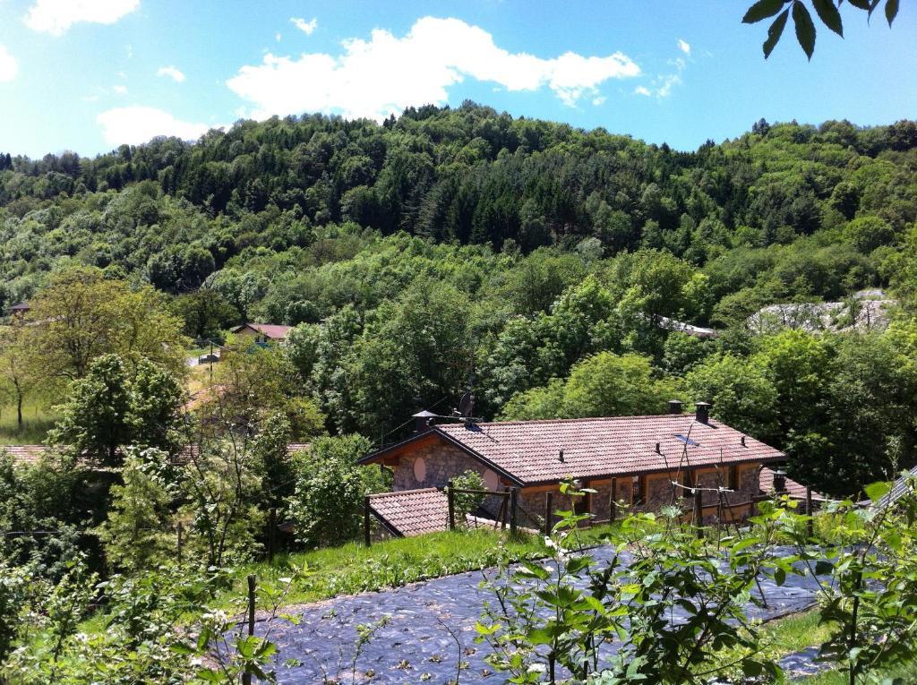 Agriturismo Il Talento Nella Quiete Castiglione d'Intelvi Luaran gambar
